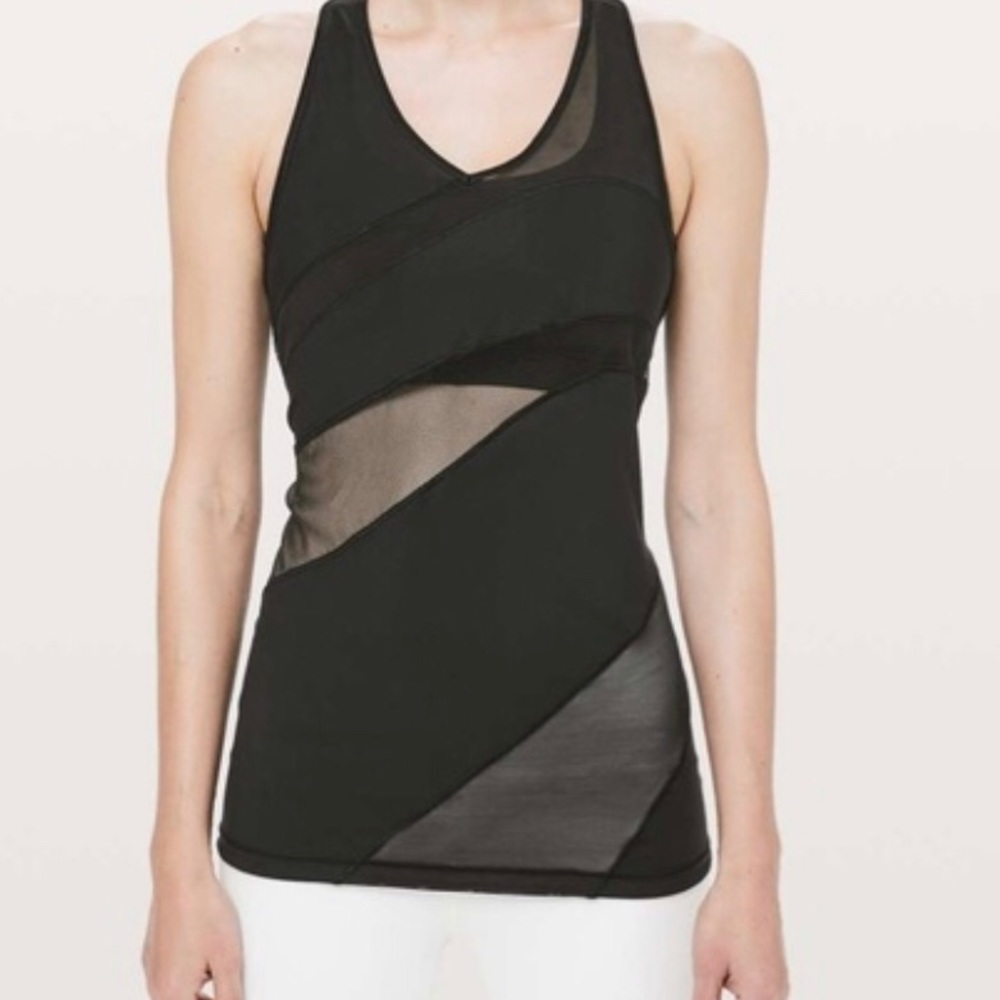 🍋LuLuLemon mesh in motion tank